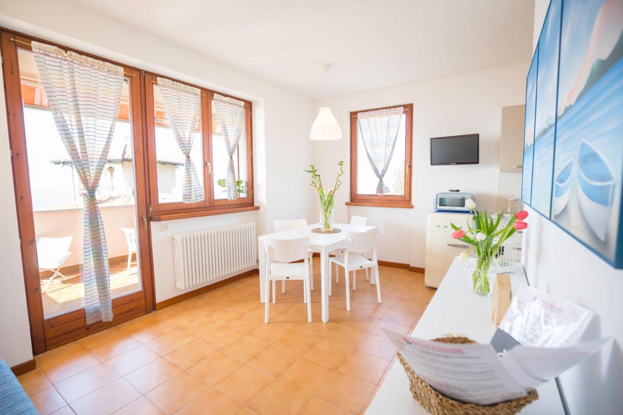 Le Vele Beth'S House Apartment Бренцоне сул Гарда Екстериор снимка