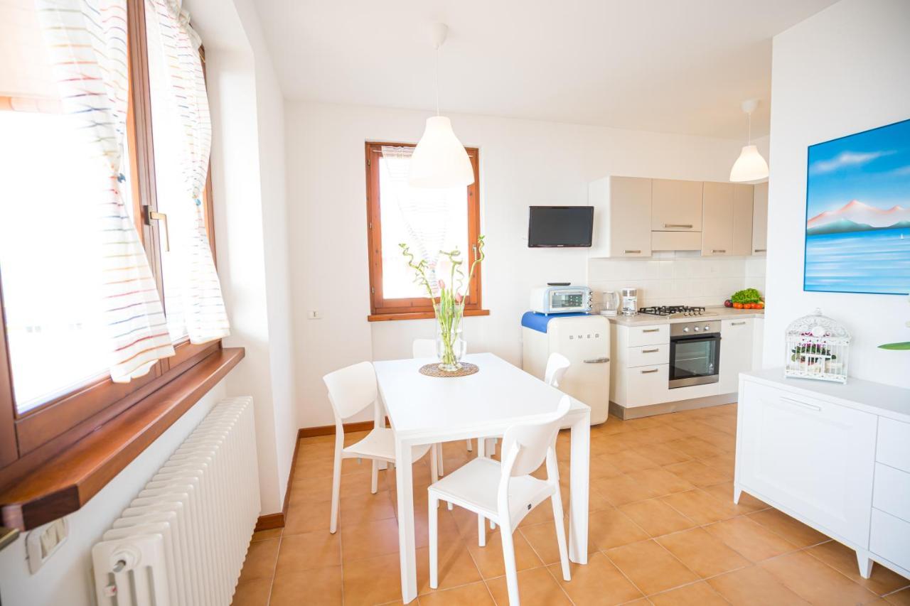 Le Vele Beth'S House Apartment Бренцоне сул Гарда Екстериор снимка
