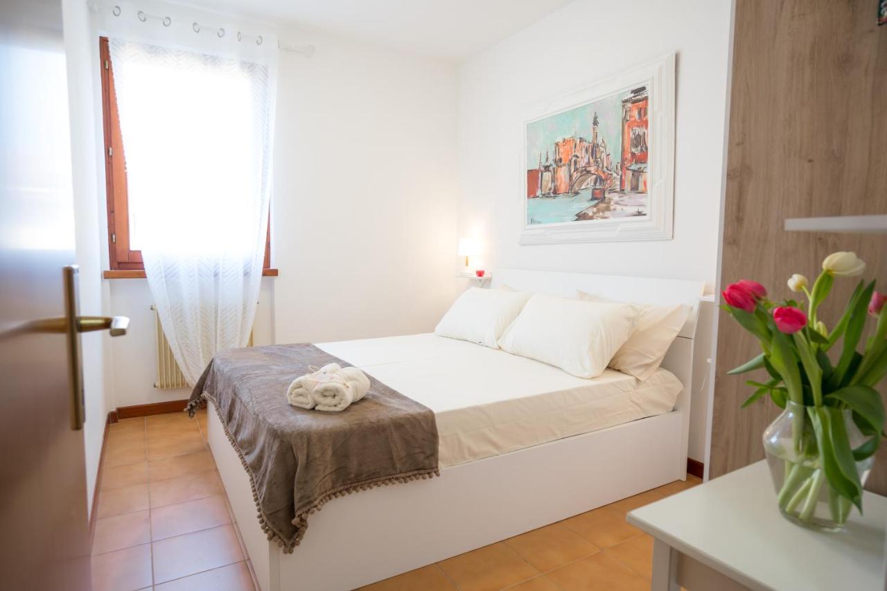 Le Vele Beth'S House Apartment Бренцоне сул Гарда Екстериор снимка