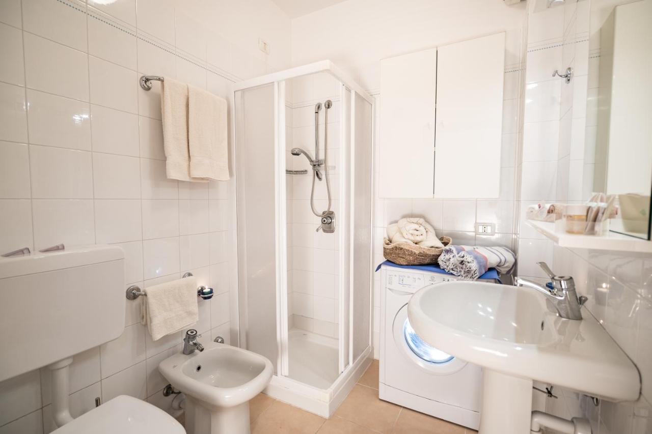 Le Vele Beth'S House Apartment Бренцоне сул Гарда Екстериор снимка